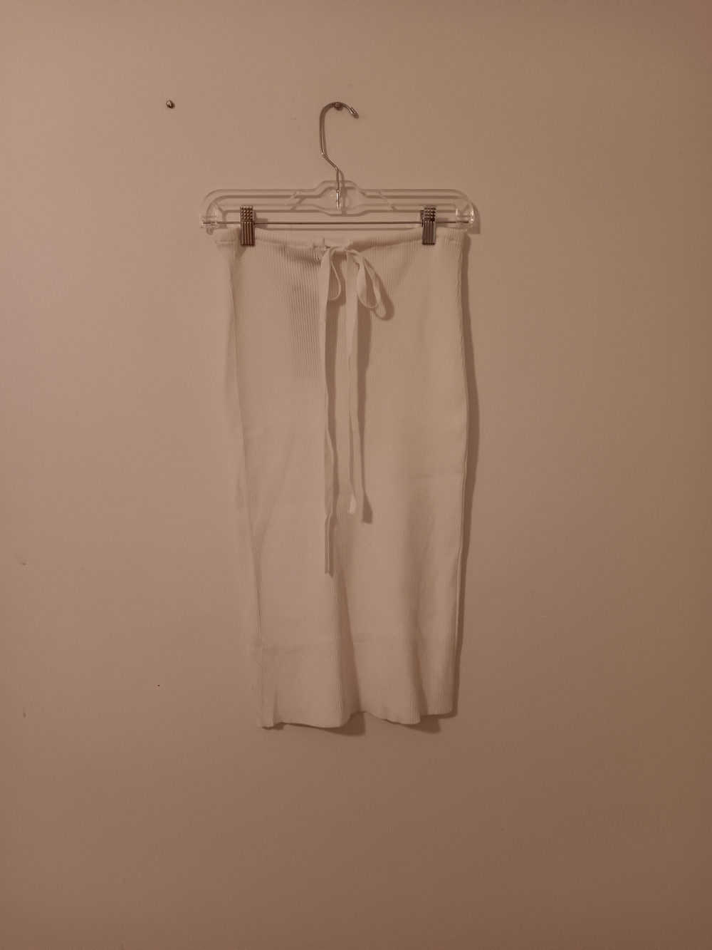 Motel Urban Outfitters White Harpy Ribbed Knit Drawstring Midi Skirt NWT Small - Picture 3 of 6